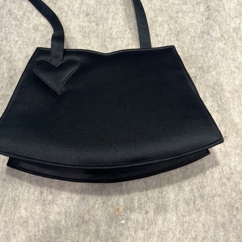 Gorgeous Victoria Secret Handbag Black Satin Cocktail Bag With Heart‎ EUC - Picture 7 of 11